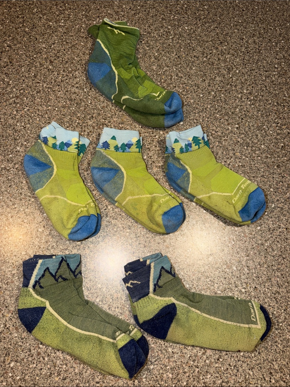 Darn Tough Wool Blend Youth Large socks